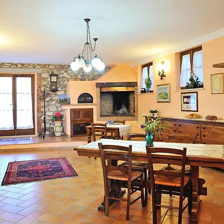 Vakantieboerderij La Buca Di Bellugi *